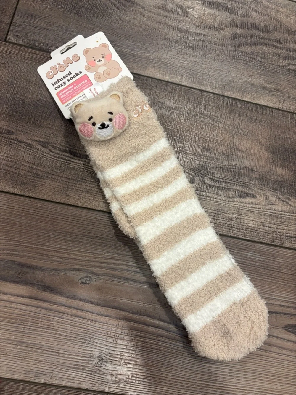 Crème Infused Teddy Bear Cozy Socks